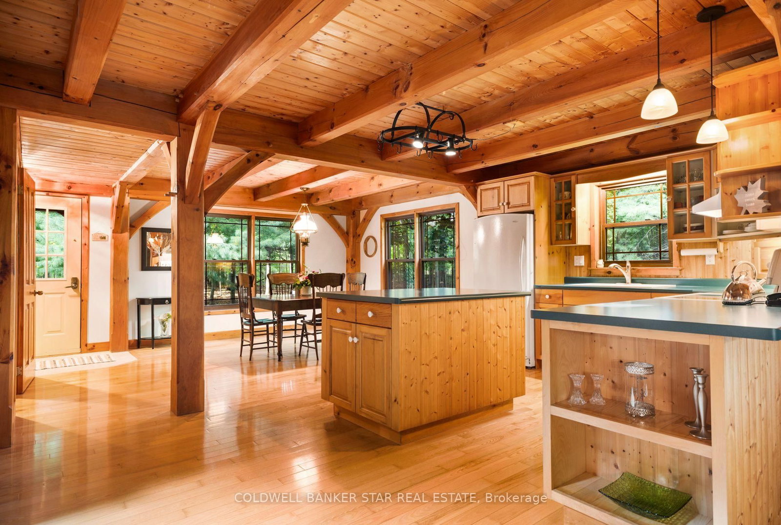 26034 Kerwood Road • Adelaide Metcalfe, ON photo 6