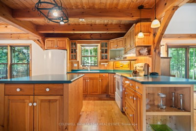 26034 Kerwood Road • Adelaide Metcalfe, ON photo 9
