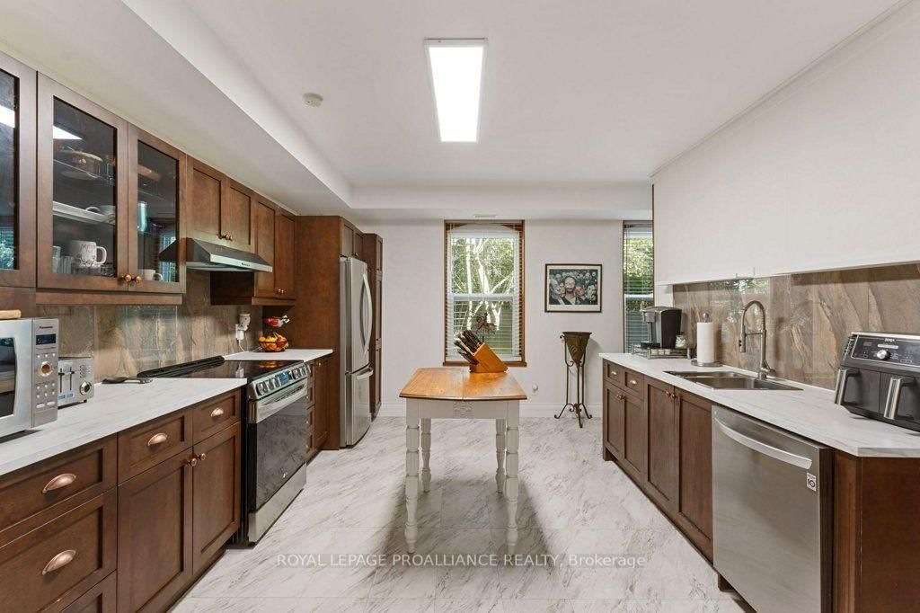 530 Dibble Street W • Prescott, ON photo 35