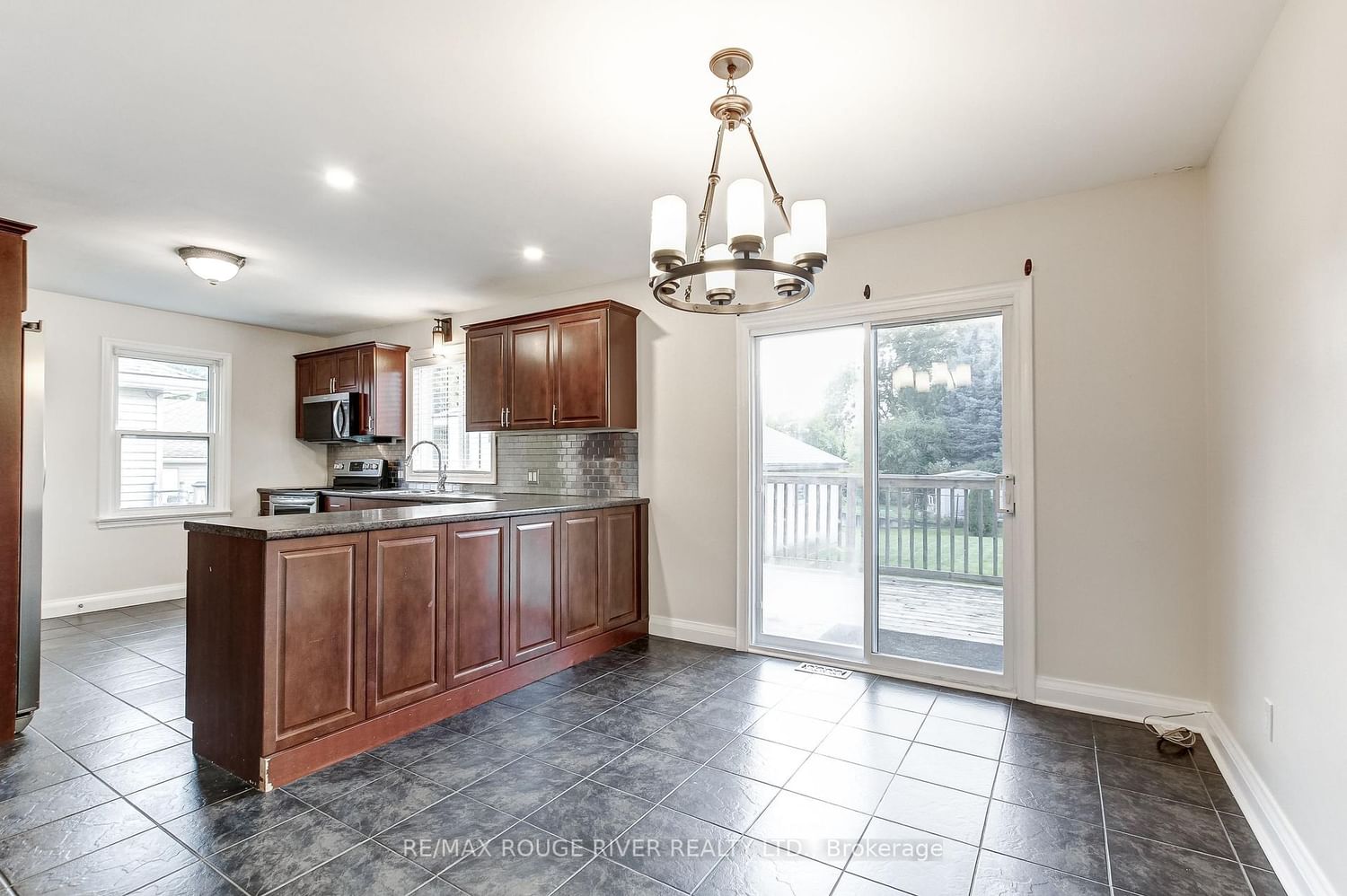 141 Haig Street • St. Catharines, ON photo 12