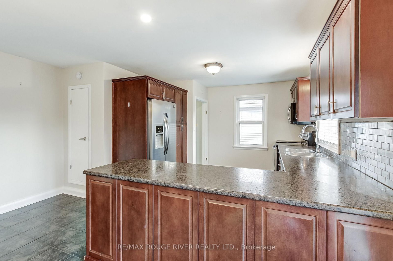 141 Haig Street • St. Catharines, ON photo 14