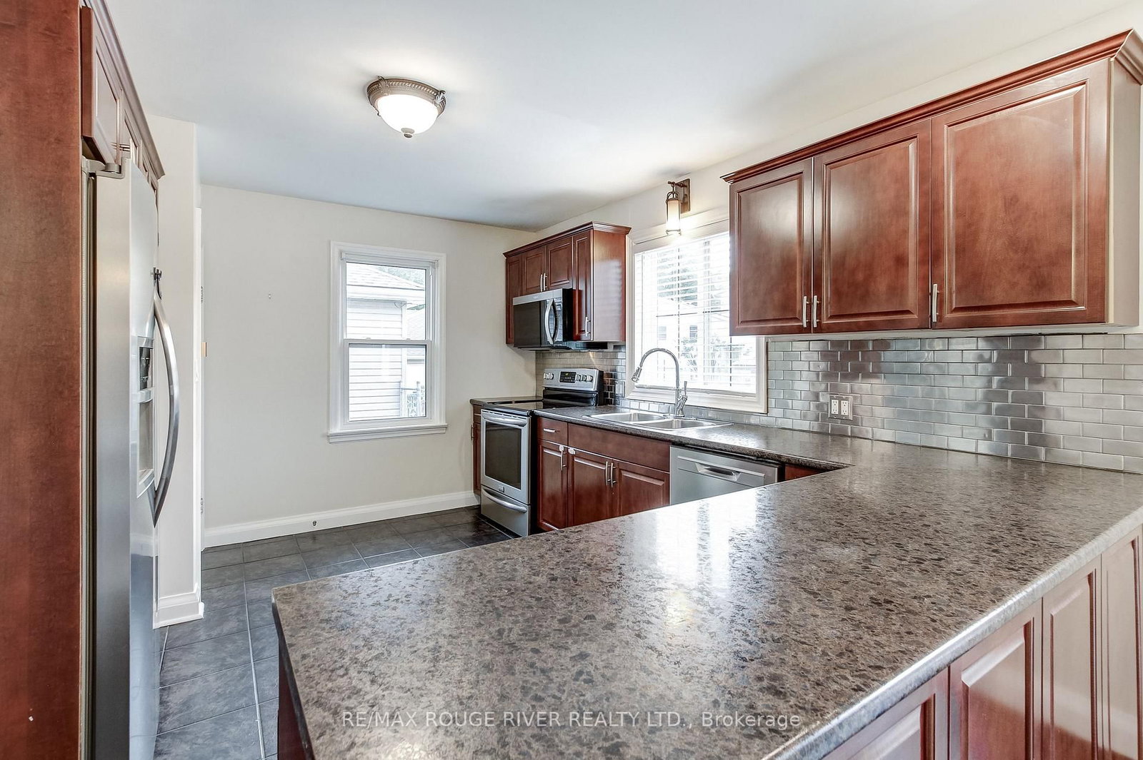 141 Haig Street • St. Catharines, ON photo 15