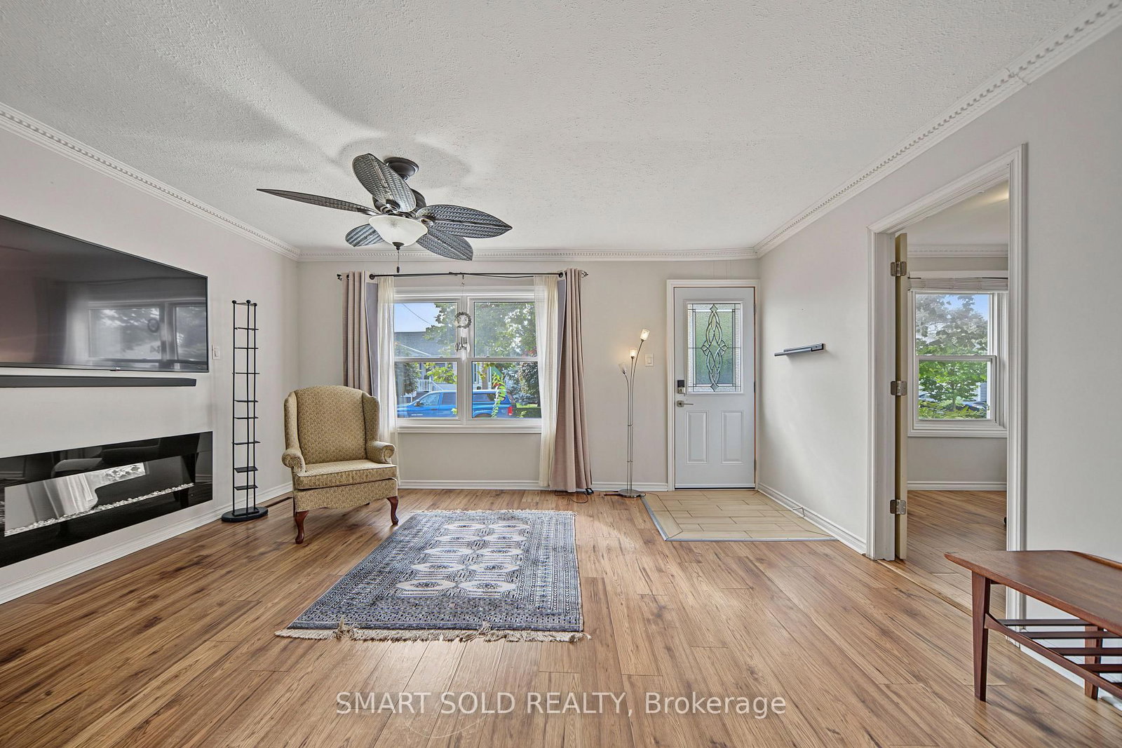 7 Elmwood Avenue • St. Catharines, ON photo 10