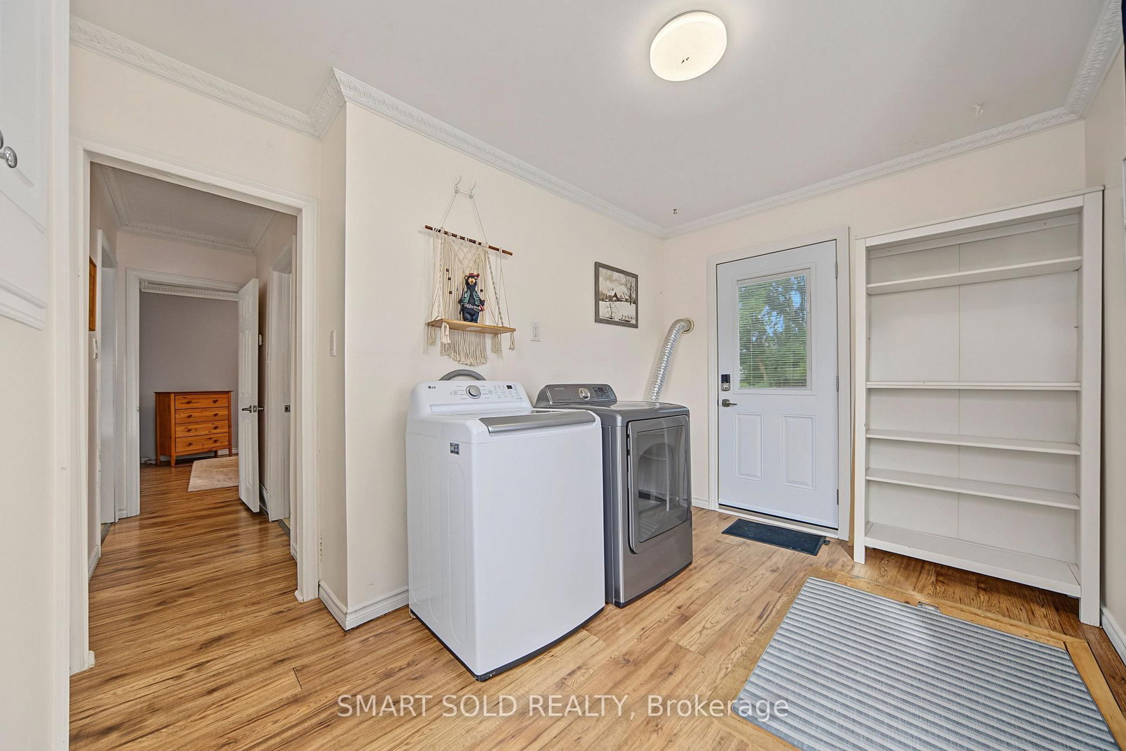 7 Elmwood Avenue • St. Catharines, ON photo 31