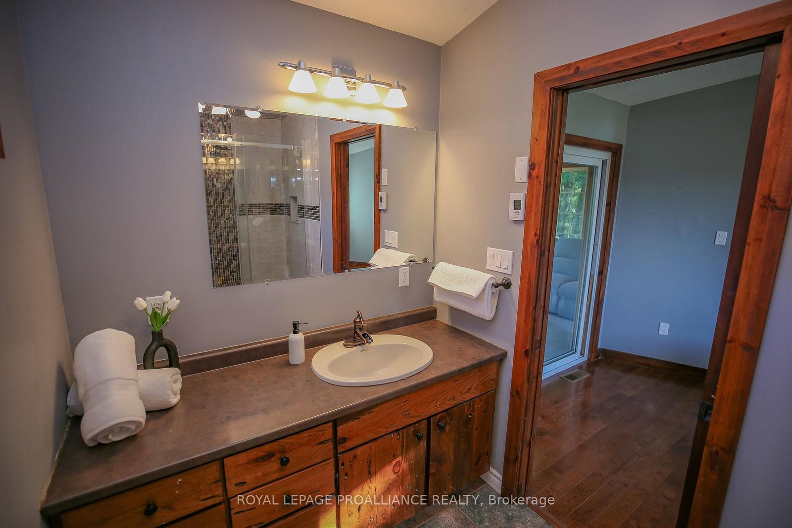 1379 County Road 2 Road W • Elizabethtown-Kitley, ON photo 18