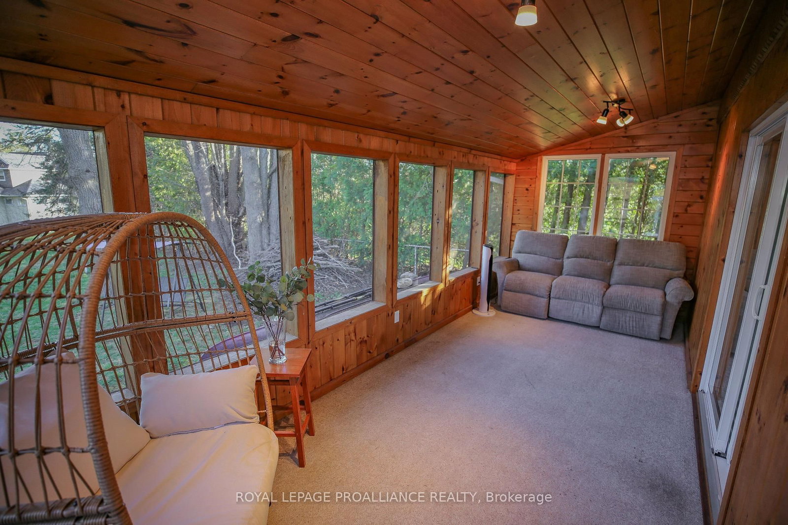 1379 County Road 2 Road W • Elizabethtown-Kitley, ON photo 19