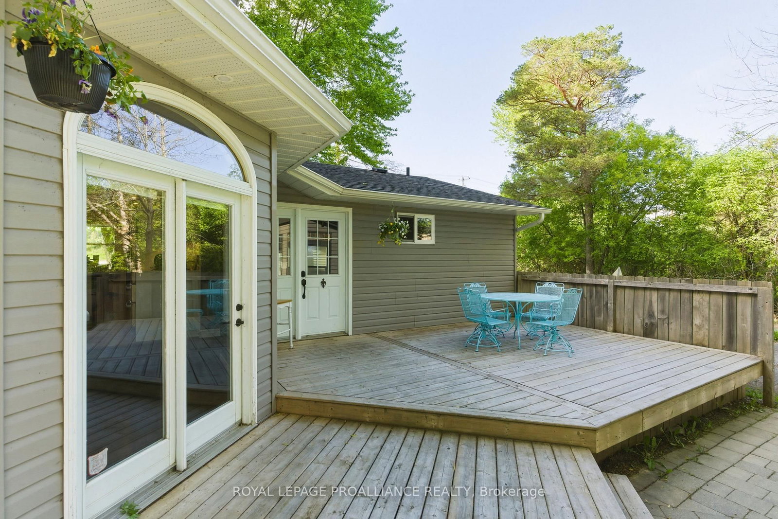1379 County Road 2 Road W • Elizabethtown-Kitley, ON photo 34
