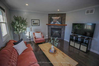 1379 County Road 2 Road W • Elizabethtown-Kitley, ON photo 5