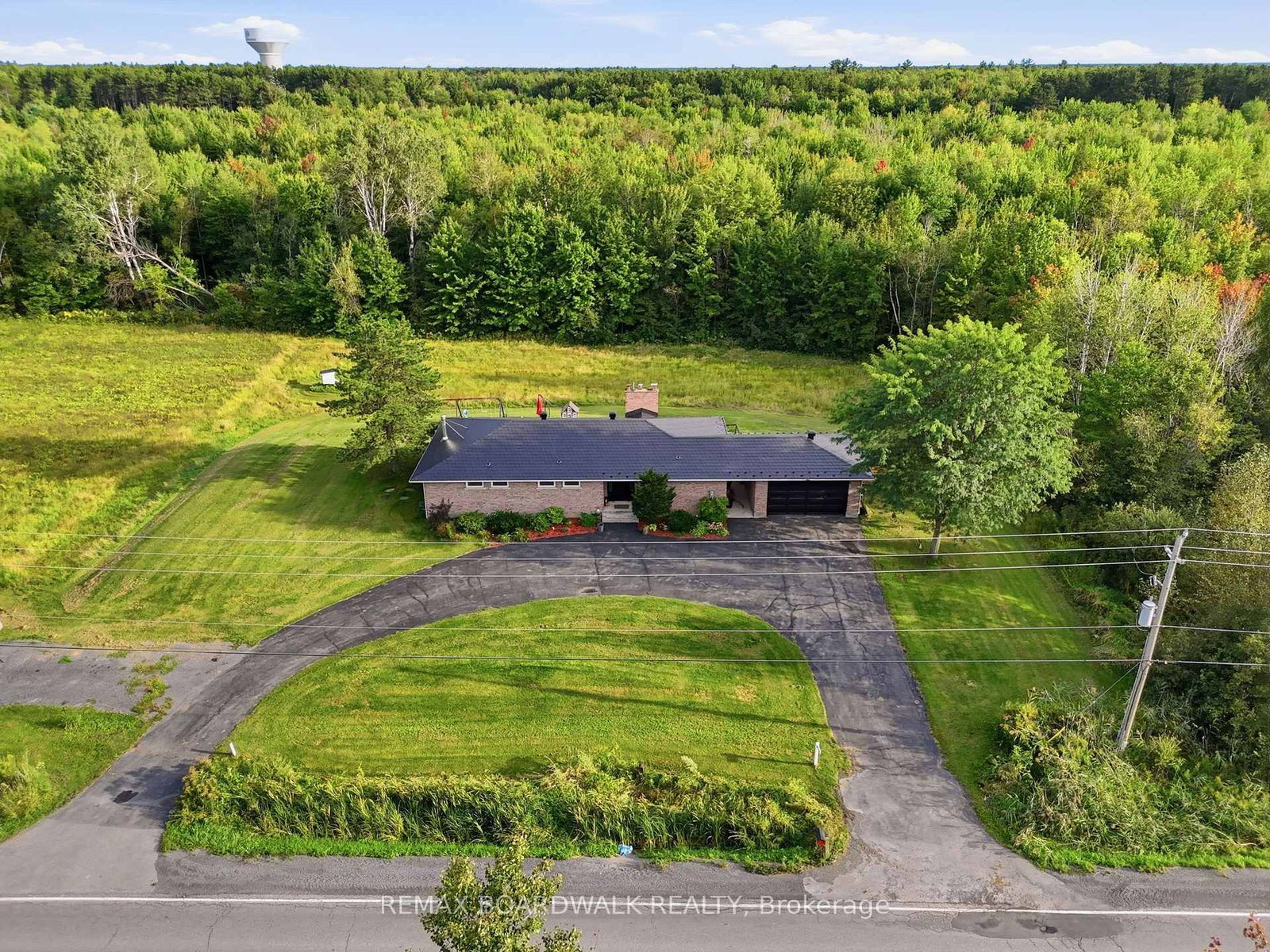 1500 Du Golf Road • Clarence-Rockland, ON photo 8