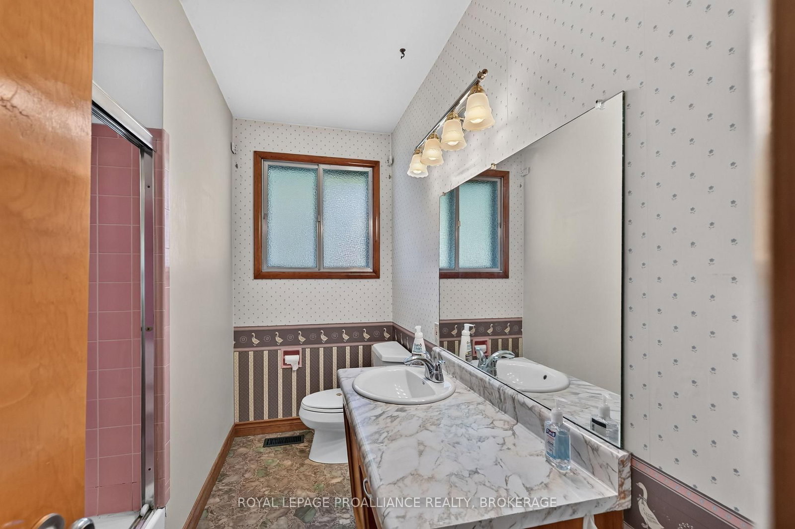 15 Hampstead • Kingston, ON photo 12