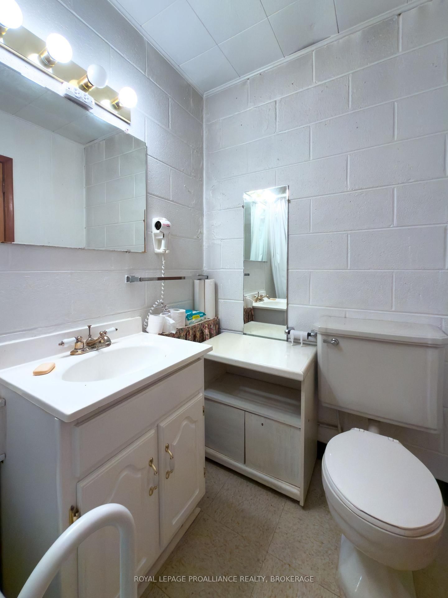 15 Hampstead • Kingston, ON photo 25