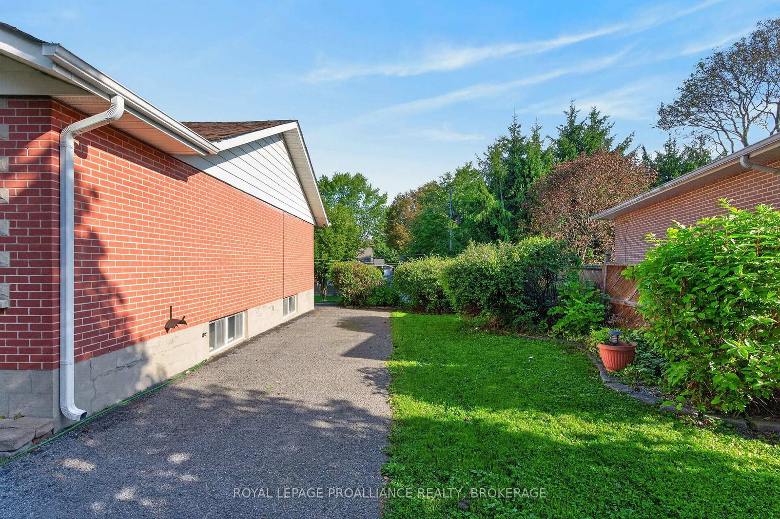 15 Hampstead • Kingston, ON photo 28