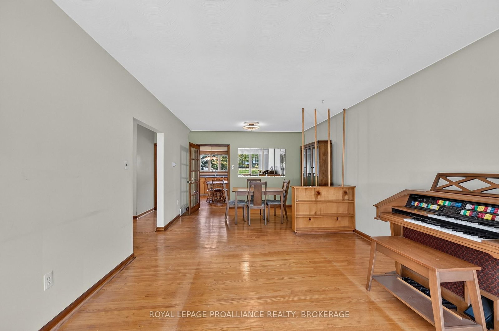 15 Hampstead • Kingston, ON photo 6