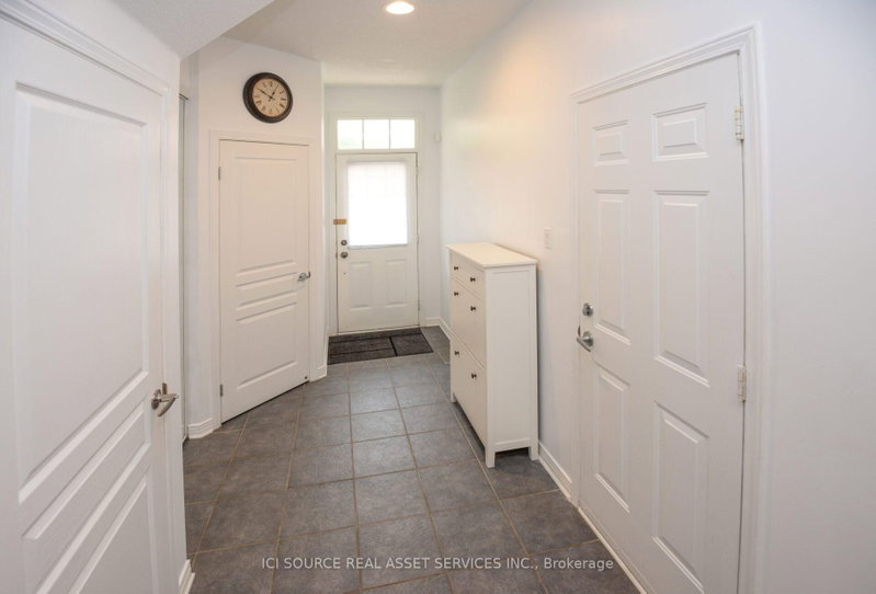 25 Saddlesmith Circle