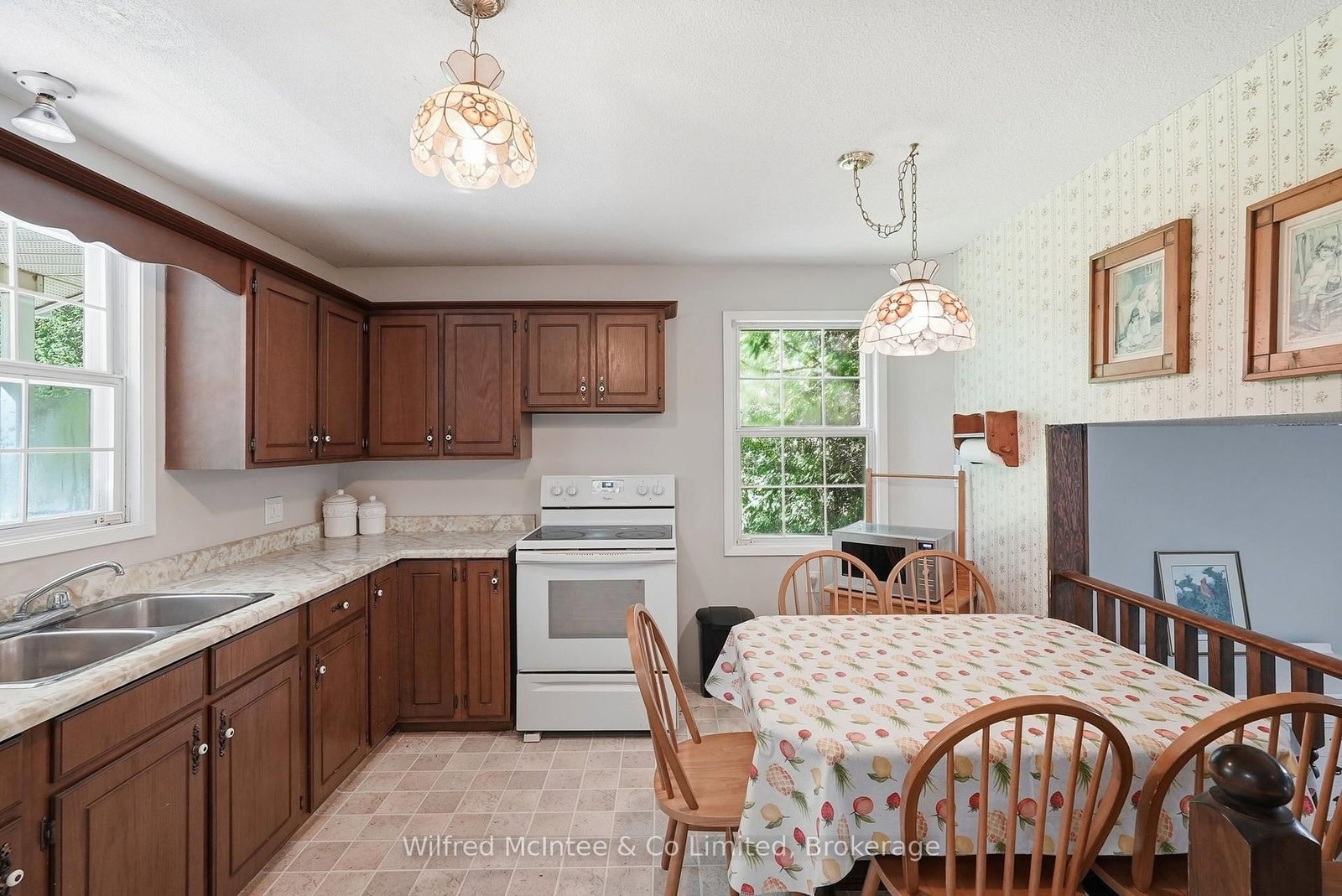 493537 Baptist Church Road W • West Grey, ON photo 13