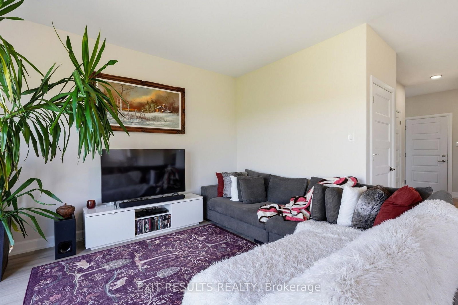 1213 Montblanc Crescent • Russell, ON photo 9
