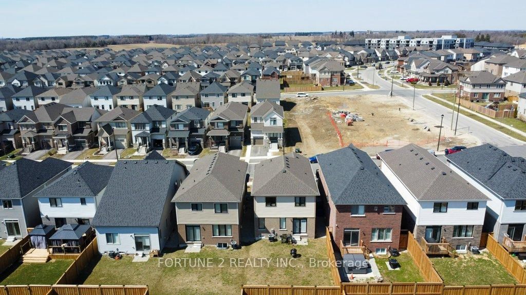 22 DASS Drive W • Centre Wellington, ON photo 31
