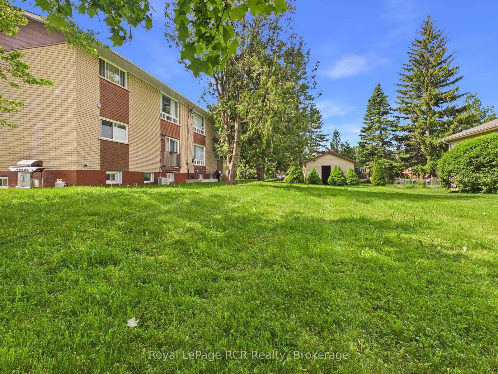 67 King Street • Kincardine, ON photo 11