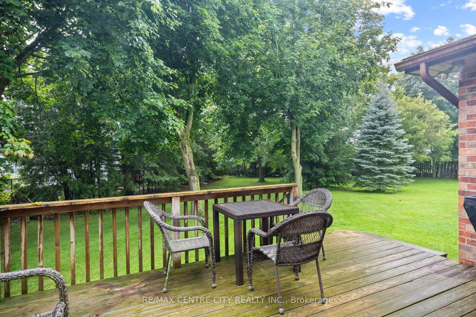 334 Canterbury Place • Central Elgin, ON photo 27