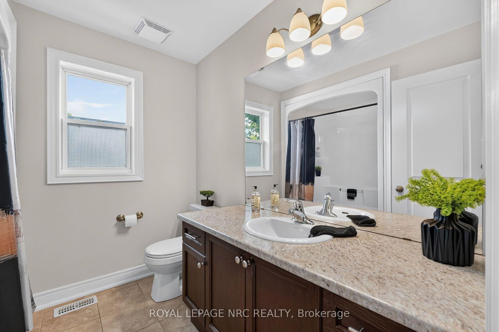 456 DAYTONA Drive • Fort Erie, ON photo 18