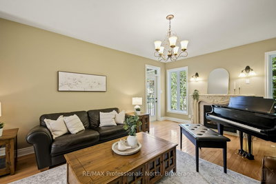 9 Melane Court • Bracebridge, ON photo 6