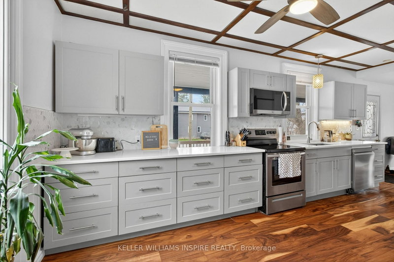 22 Concession Street W