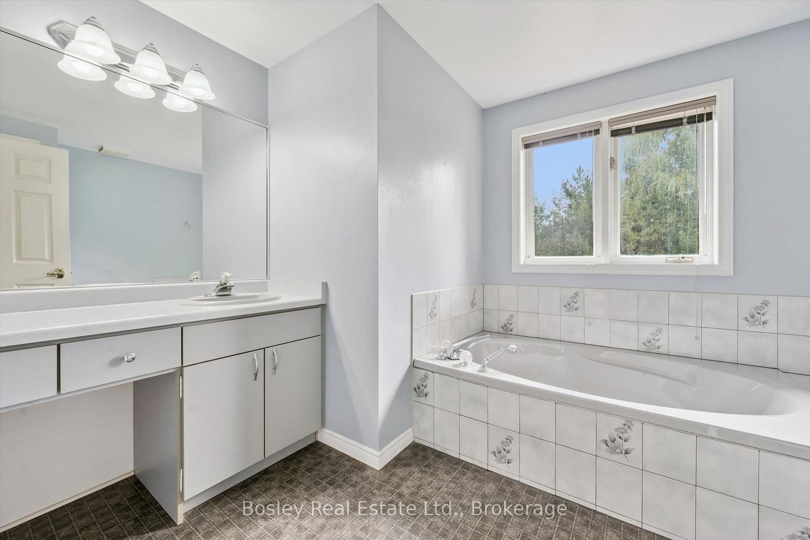 240 St Ann Avenue • Wilmot, ON photo 27
