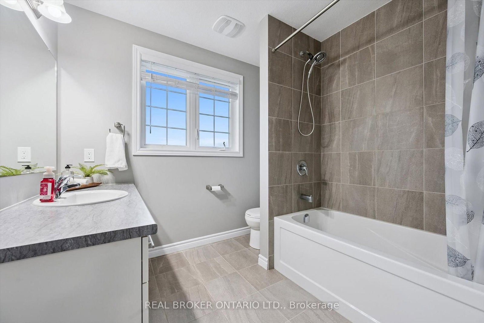 65 65 Miranda Path • Woolwich, ON photo 17