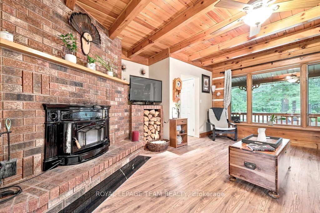 2193 Foymount Road • Eganville, ON photo 10