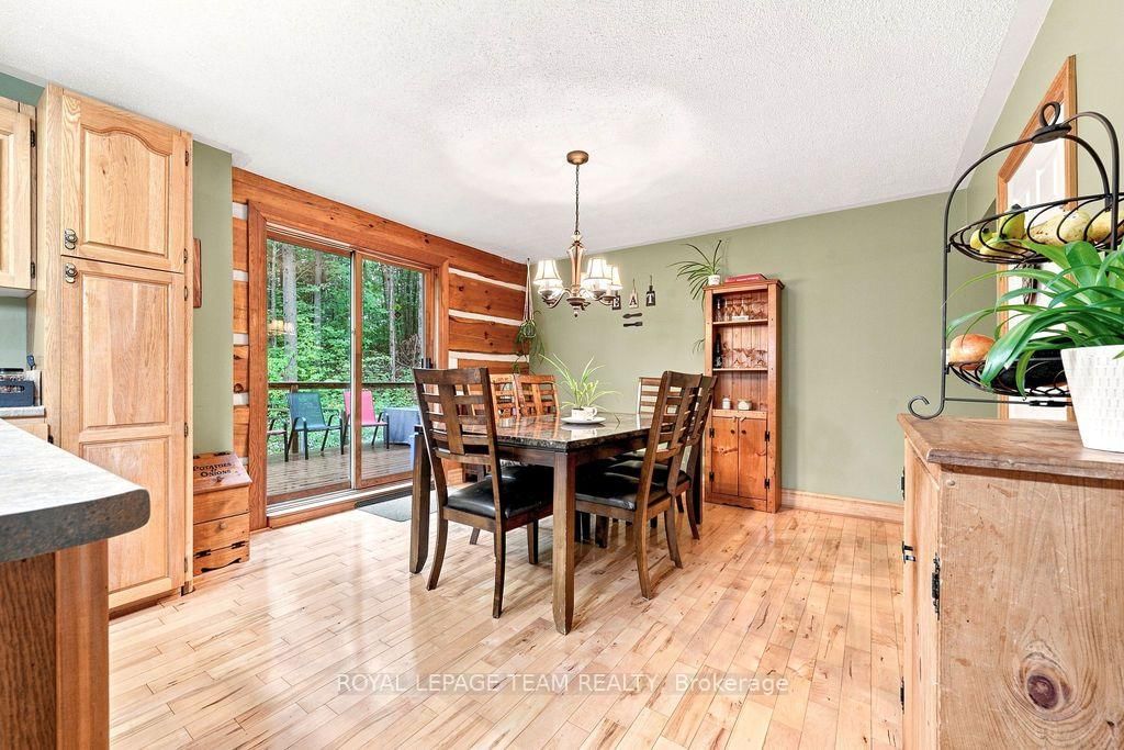 2193 Foymount Road • Eganville, ON photo 17