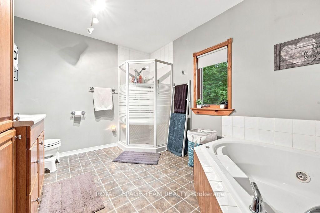 2193 Foymount Road • Eganville, ON photo 30