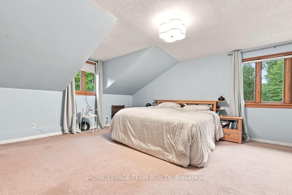 2193 Foymount Road • Eganville, ON photo 34