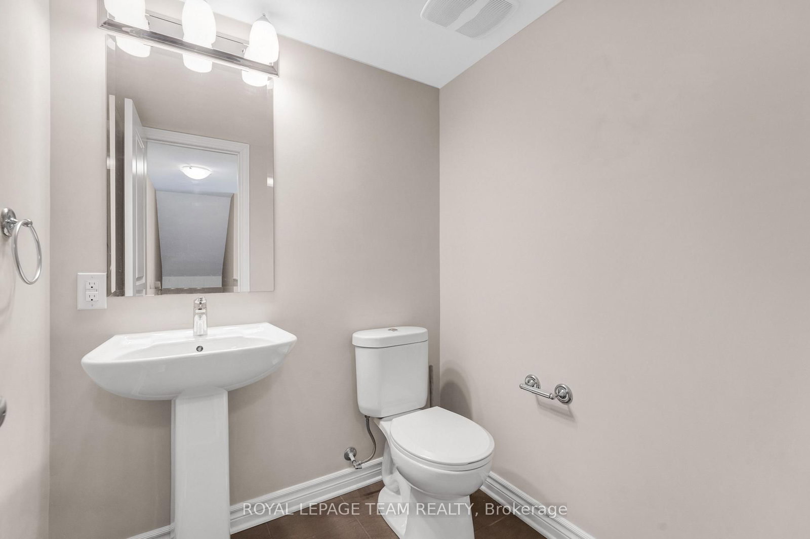 231 Infusion Private • Ottawa, ON photo 16