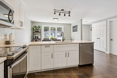 23 Maypark Drive • Bracebridge, ON photo 8