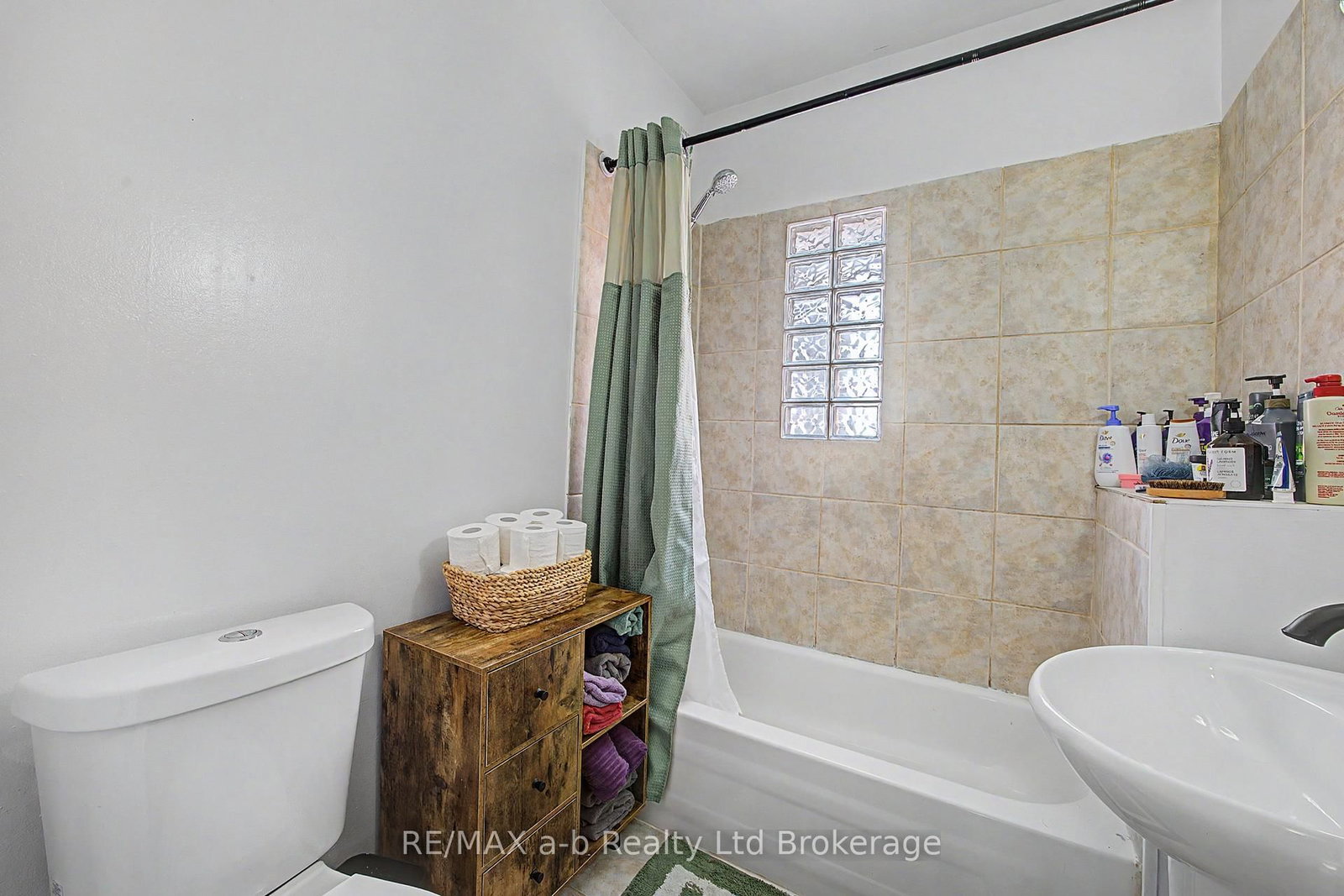 225 Graham Street • Woodstock, ON photo 17