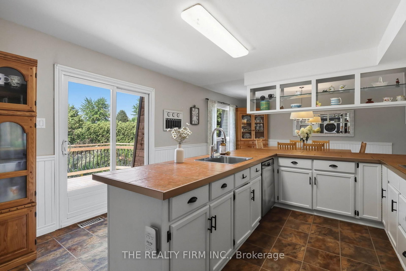 1 Hueston Drive • Thames Centre, ON photo 13