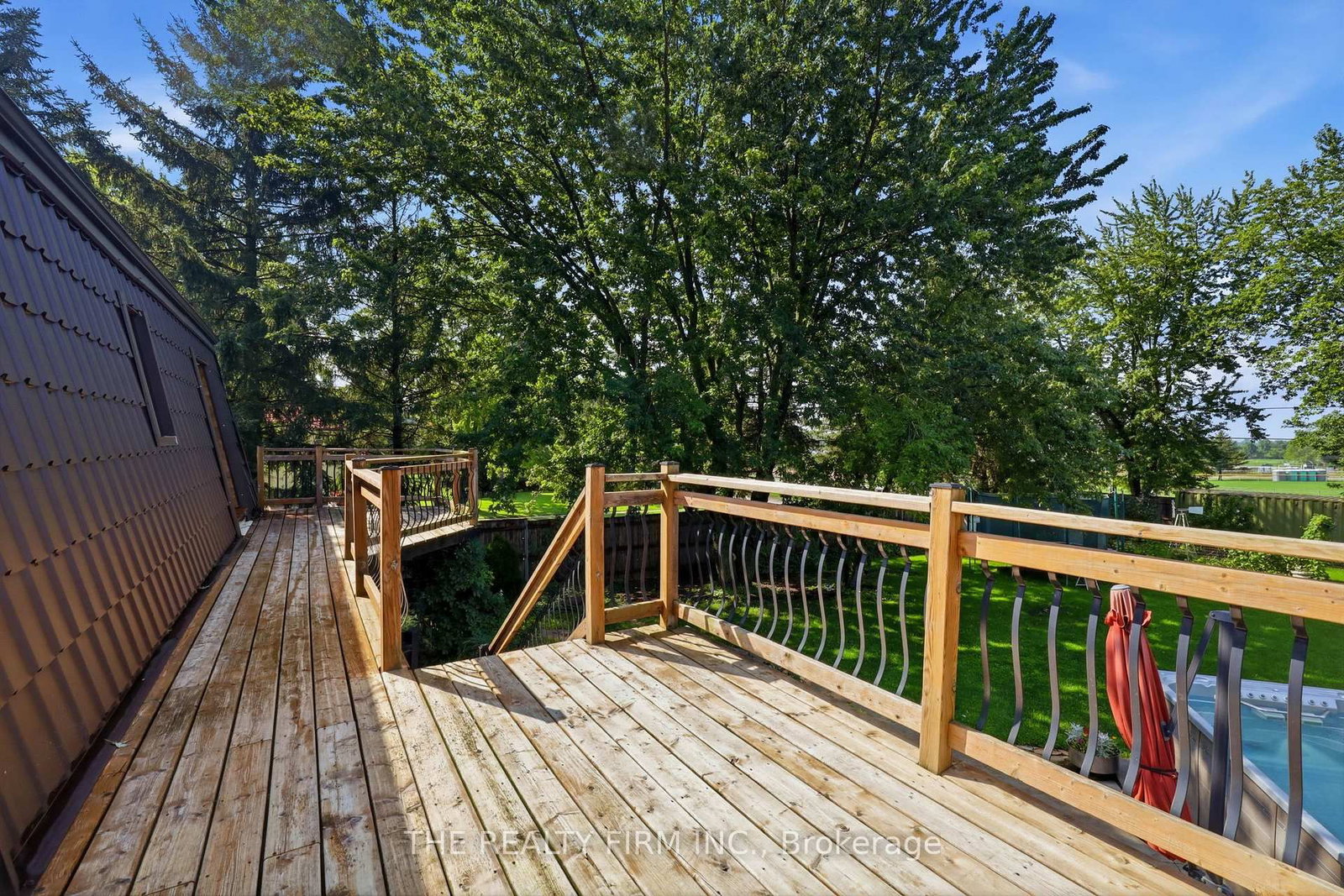 1 Hueston Drive • Thames Centre, ON photo 14