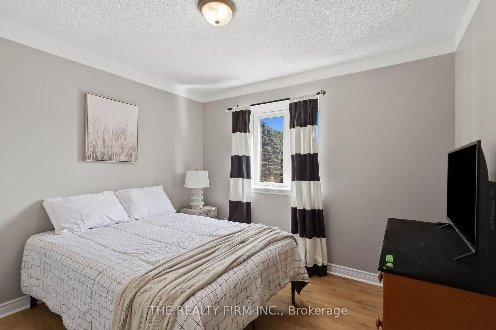 1 Hueston Drive • Thames Centre, ON photo 17