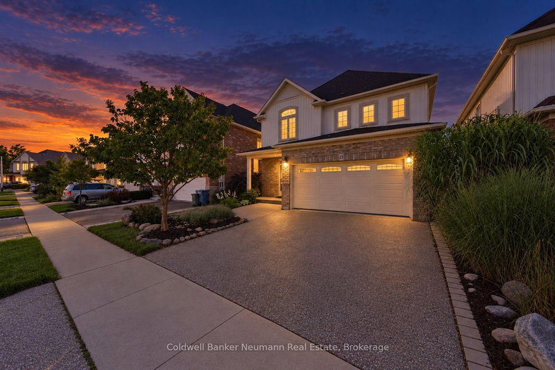 21 Trimble Crescent
