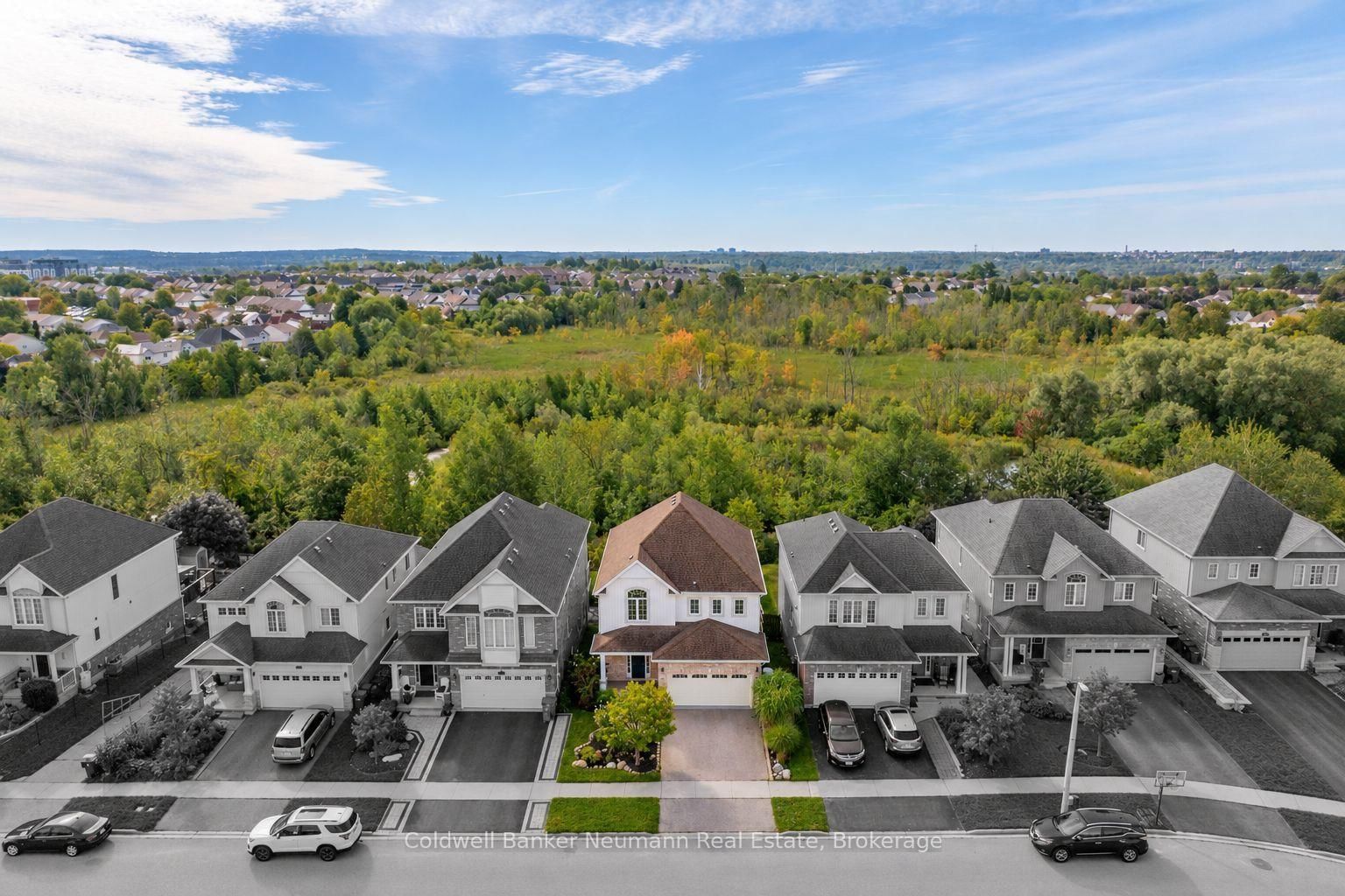 21 Trimble Crescent • Guelph, ON photo 4