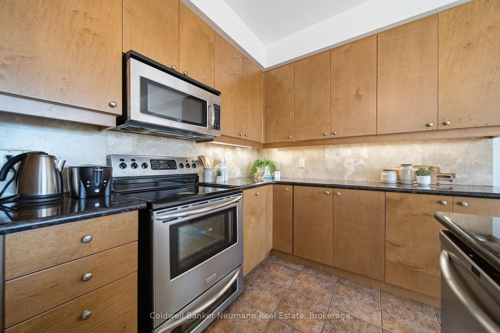 21 Trimble Crescent • Guelph, ON photo 8