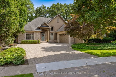 Detached House for sale at 41 Sculler's Way, St. Catharines, Ontario, L2N 7S7 - Martindale Pond - MLS: X13764424