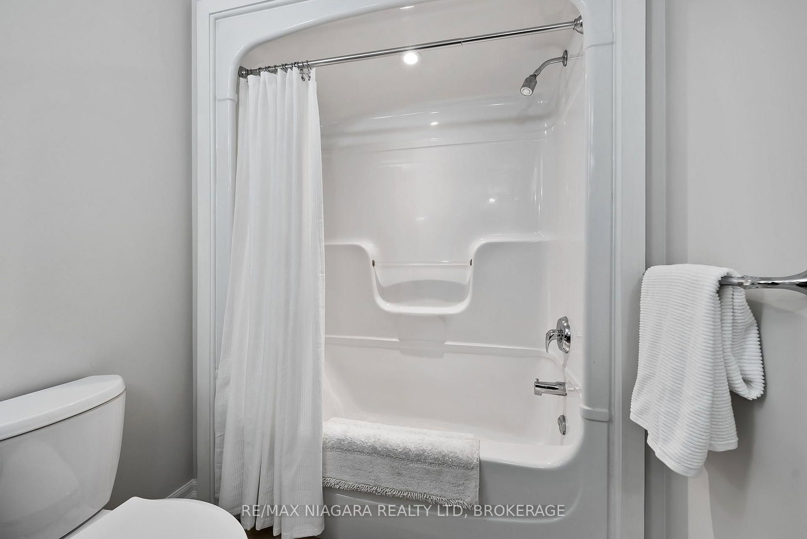 41 Sculler's Way • St. Catharines, ON photo 38