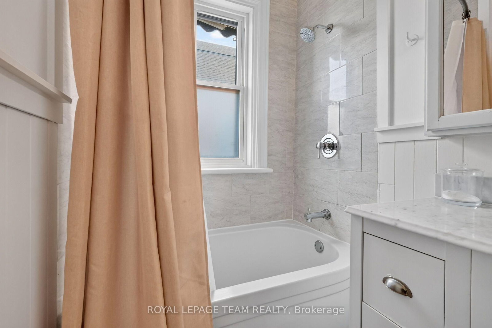 103 Rochester St, Ottawa, view 23