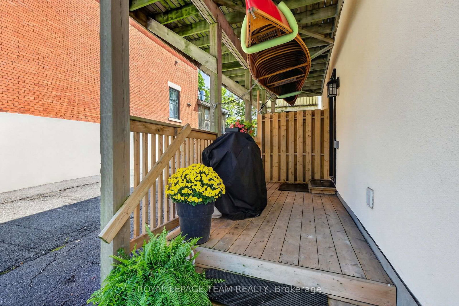 103 Rochester St, Ottawa, view 33