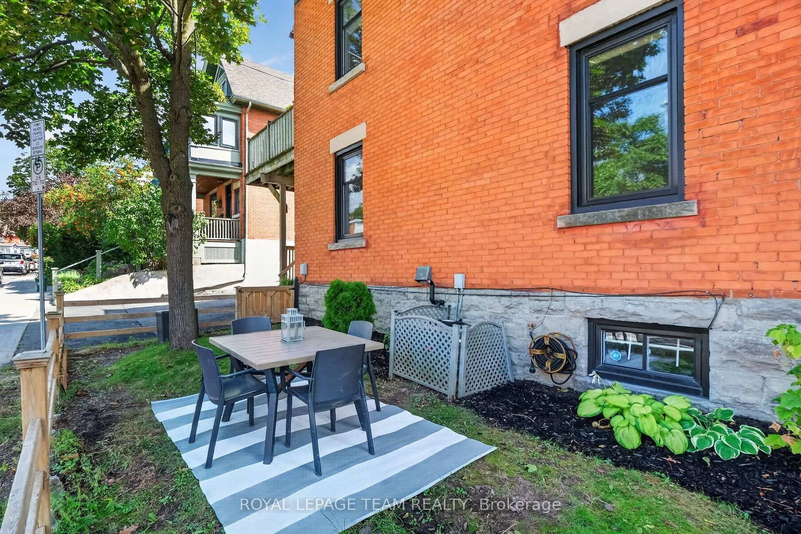103 Rochester St, Ottawa, view 36