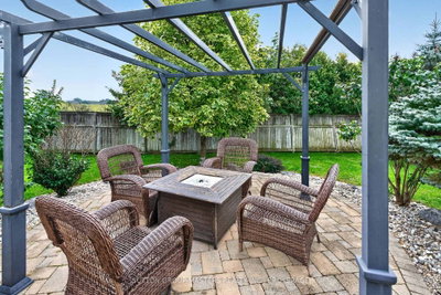 100 Britannia Crescent • Bath, ON photo 4