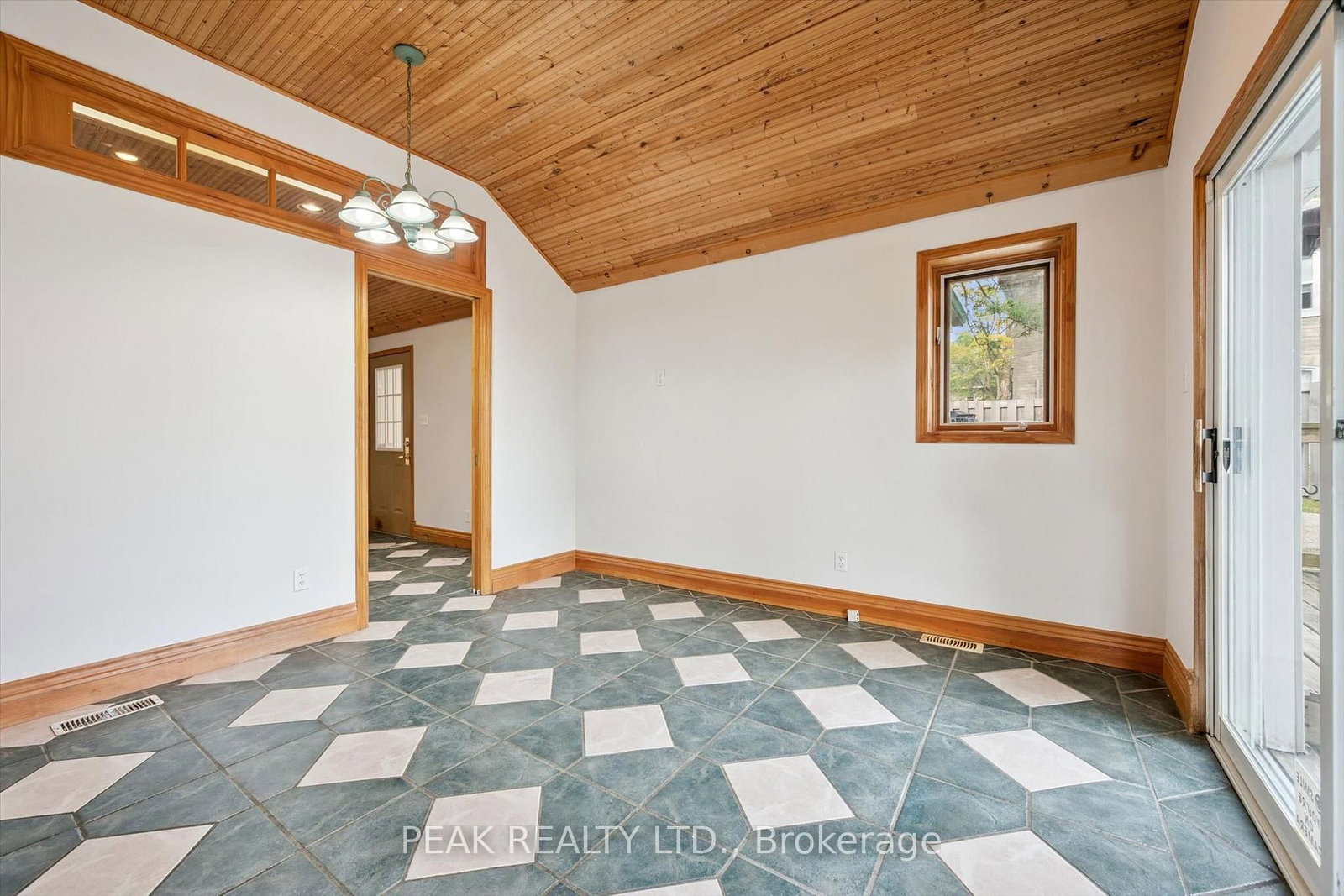 344 Queen Street W • Cambridge, ON photo 13