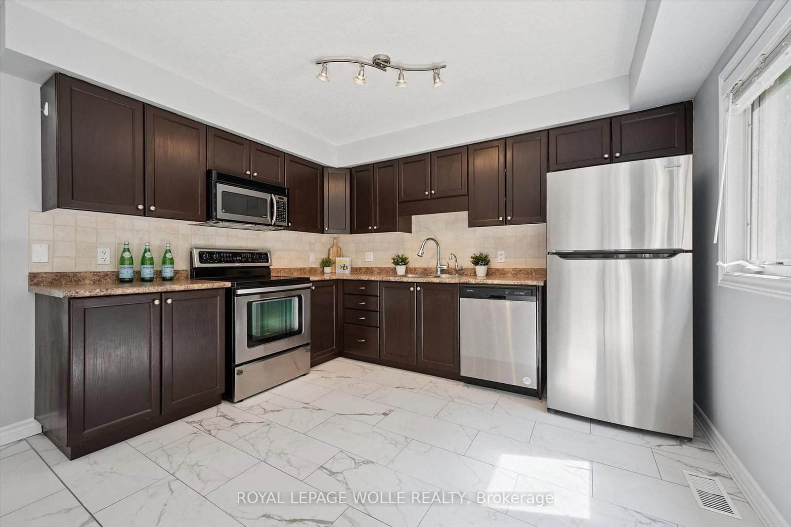 175 David Bergey Drive • #P89 • Kitchener, ON photo 11