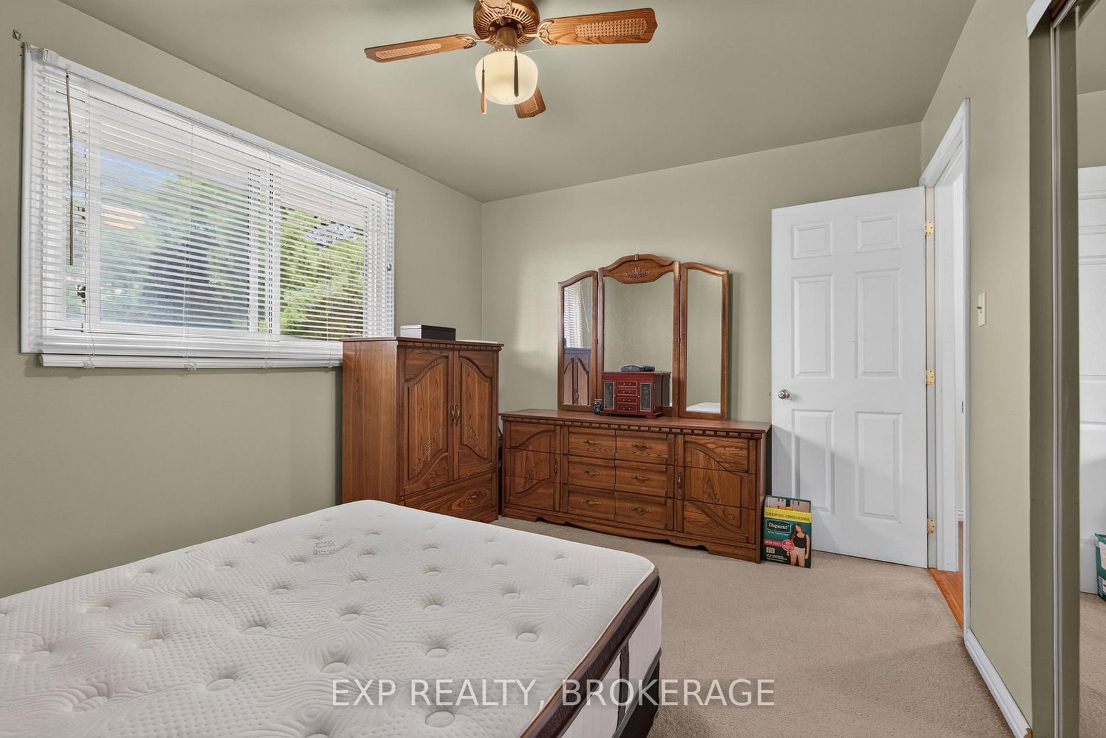 2016 COLE HILL Road • Kingston, ON photo 18